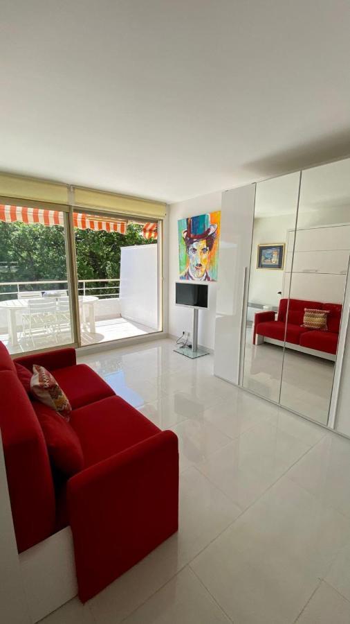 Charming Studio With Pool In Saint Tropez Apartment ภายนอก รูปภาพ